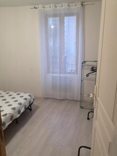 Appartement F1 1er étage 3 personnes 1 Rue de l'Église Aubenas