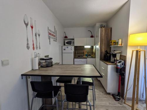 Appartement F2 garage box WiFi terasse clim Gare Fac Eco Richter 145 Rue de la Constituante Montpellier