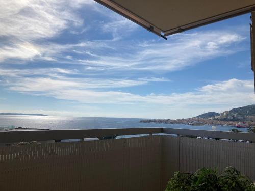 Appartement F2 proche plages, vue mer Résidence Alzo Di Sole Ajaccio