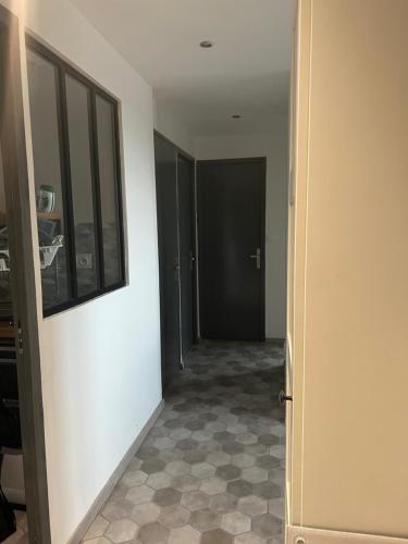 Appartement F3 meublé avec cuisine équipée 38 Rue de Montférré Saint-Étienne