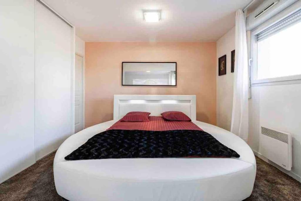 Appartement Fabulous Love Room 39 Chemin de Moulis, 31200 Toulouse