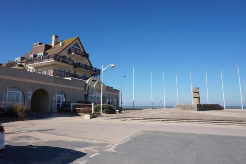 Appartement FACE ECOLE DE VOILE LA PLAGE A 50 metres 53 Rue Victor Tesnière Bernières-sur-Mer