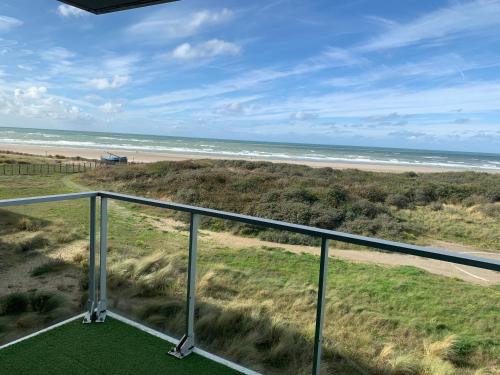 Appartement Face mer pieds dans l'eau 2 avenue saint exupery Berck-sur-Mer