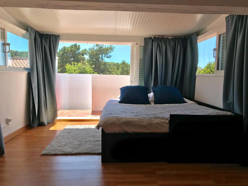 Maison de vacances Falésia Beach Villa Loteamento  Vale de Carros de Baixo, 18, 8200-636 Olhos de Água