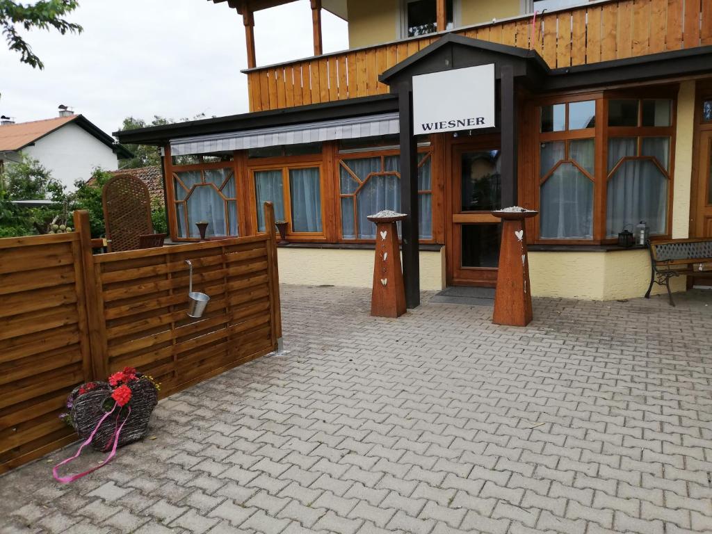 Appartement Familie Beck Sonja und Stefan Kirchpl. 8, 94167 Tettenweis