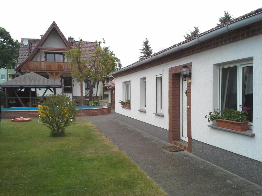 Appartements Familie Drescher 32 Radensdorfer Hauptstraße, 15907 Radensdorf
