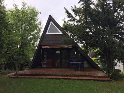 Maison de vacances Familienfreundliches-Ferienhaus-mit-Waldrand-Lage Feriendorf Freilingen 193 Blankenheim