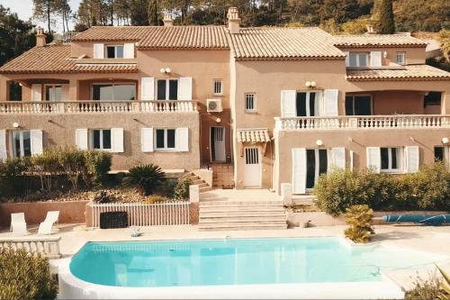 Family Villa 14 People - View of the Sea and the Esterel - Private Pool Anthéor france