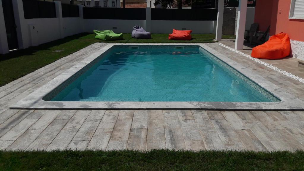 Maison de vacances Family Villa Pool & Beach Rua Mário Casimiro n 11, 2820-001 Caparica