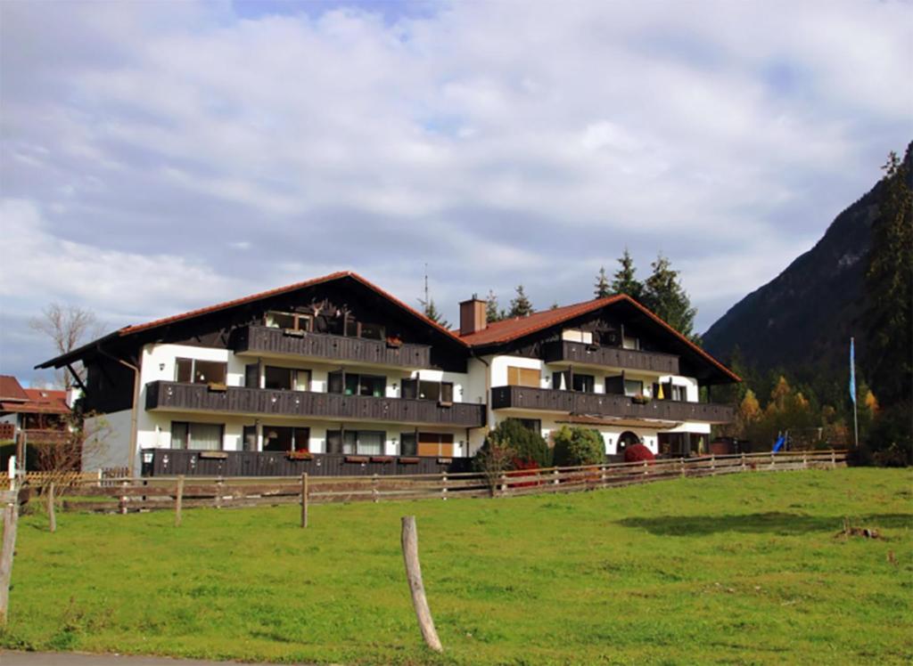 Appartements Farchanter Alm Esterbergstraße 37, 82490 Farchant