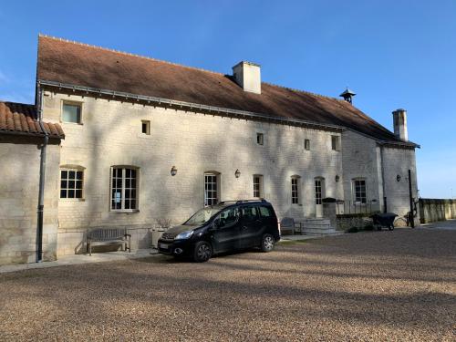 Villa Farmhouse in a working winery with vineyard views Marigny Brizay Lieu dit Les Roches Marigny-Brizay