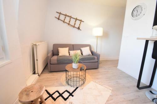 Appartement FASHION APPART - HYPER CENTRE - TRAM - FREE WIFI - leRelaisdOdile22 28 Boulevard Saly - Appt 22, 2e etage Valenciennes