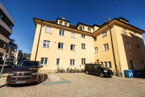 Appartement FAWAY: Nähe Audi & Bhf - Parken - Küche - Netflix 4 Am Nordbahnhof Ingolstadt