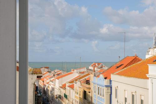 Feel Nazaré - Batalha 124 Nazaré portugal