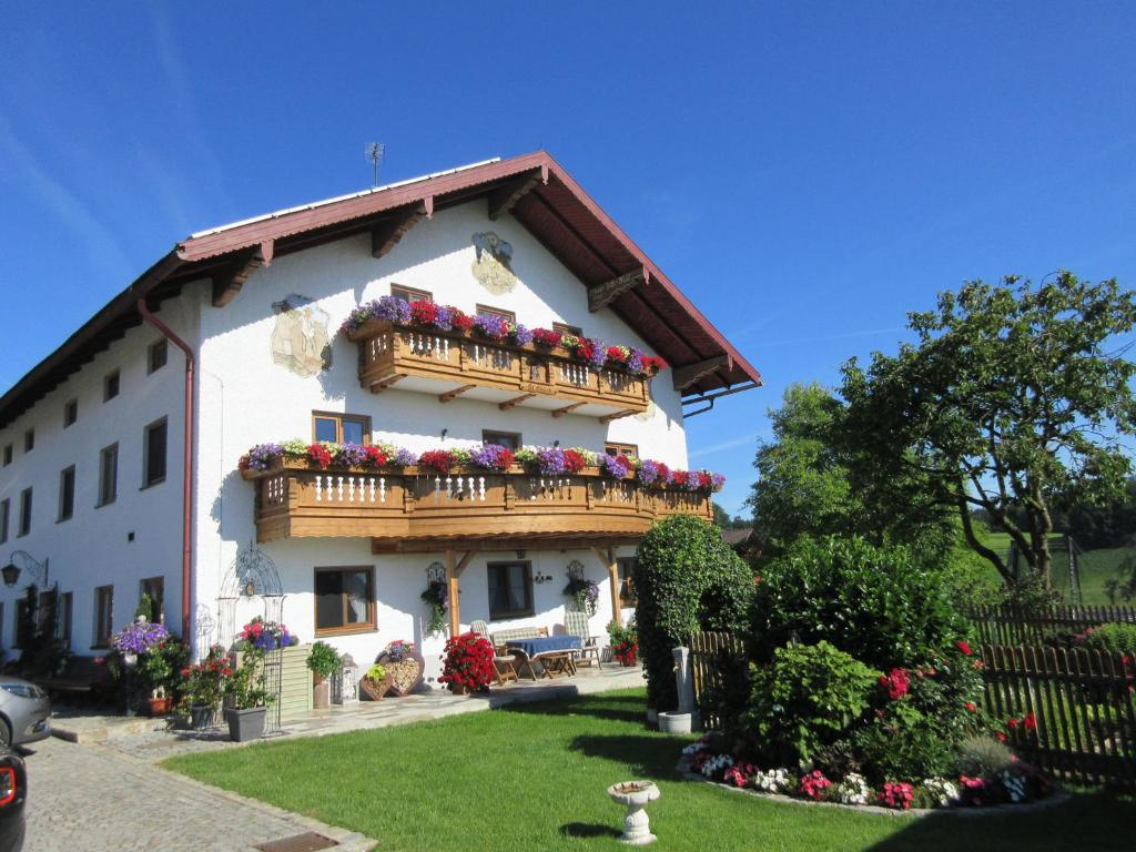 Appartements Feichtlhof Buchberg 3, 83373 Taching am See