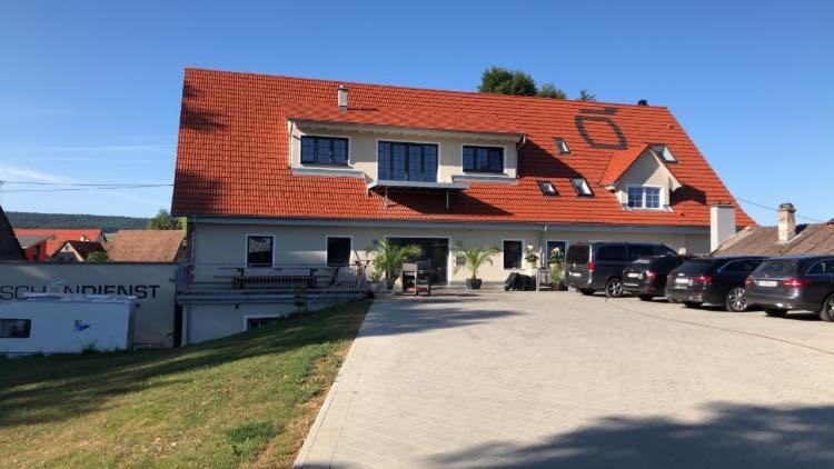 Appartement Ferien auf dem Alpakahof Schöndienst 3 Pfohrener Straße, 78183 Hüfingen