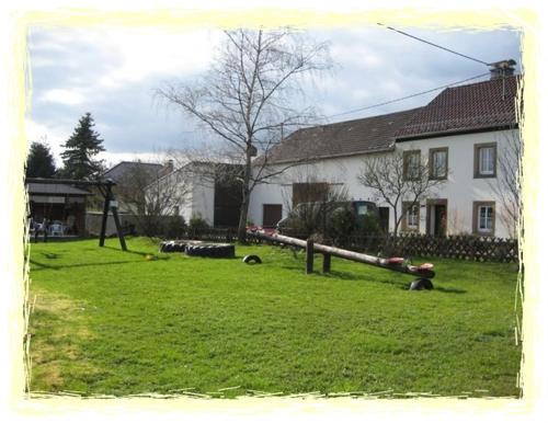 Maison de vacances Ferien auf dem Bermeshof 42 Hauptstraße Preischeid