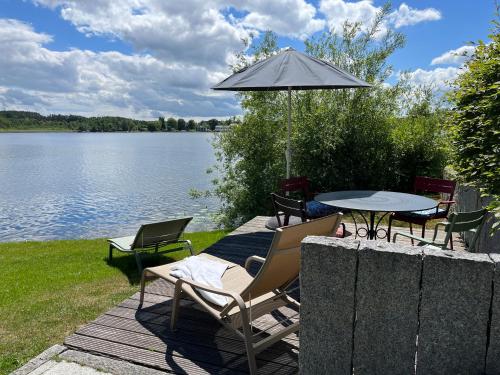 Ferien direkt am Wasser mit Hund Krakow am See allemagne