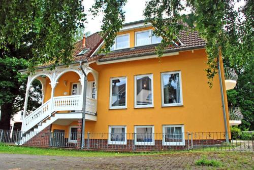 Appartement Ferienapp Dr Beate Gurle Und Dr Strandstraße 4 Baabe