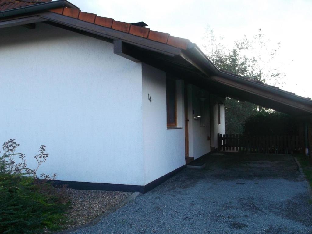Maison de vacances Feriendorf-Sehestedt Ferienhaus am Wattenmeer Austernfischerweg 14, 26349 Sehestedt
