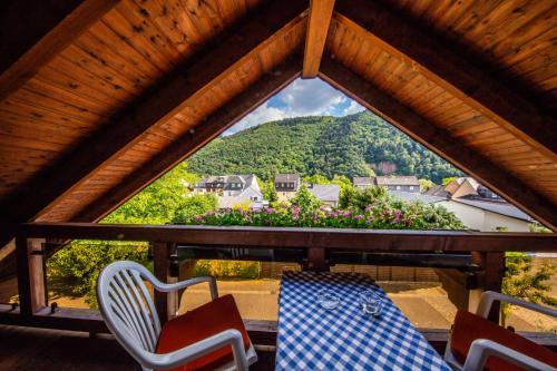 Maison d'hôtes Ferienhaus \ Im Bernert 5 Ellenz-Poltersdorf