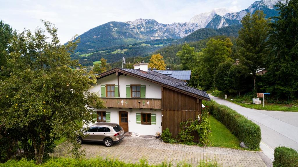 Maison de vacances Ferienhaus Altvater Artenreitring 17, 83471 Schönau am Königssee