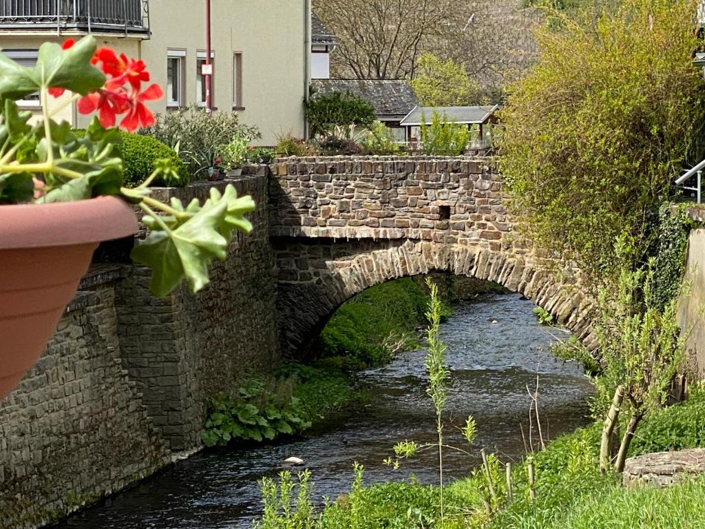 Appartement Ferienhaus am Baybach in Burgen an der Mosel 8 Baybachstraße, 56332 Burgen