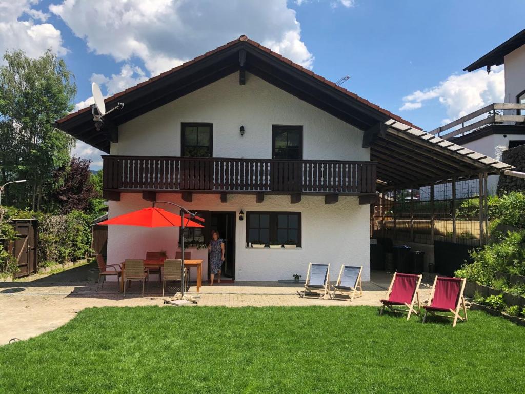 Maison de vacances Ferienhaus am Hocheck Carl-Hagen-Str. 7 a, 83080 Oberaudorf