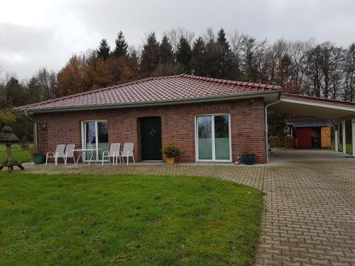 Maison de vacances Ferienhaus Am Paradies Ziegeleiweg 3 Neuschoo