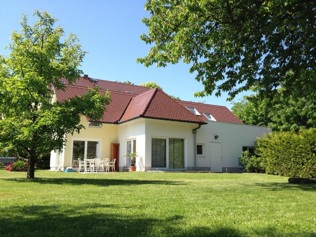 Maison de vacances Ferienhaus Am Park Leipzig Zweinaundorfer Str. 209, 04316 Leipzig