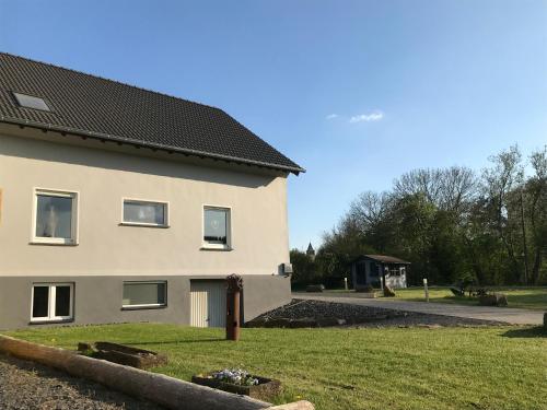Maison de vacances Ferienhaus Auf der Hill Hillesheimerstraße 28 Büdesheim