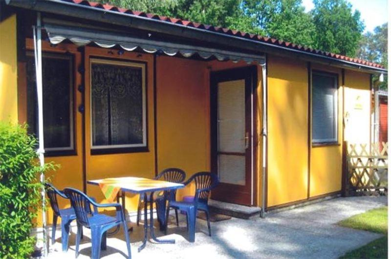 Maison de vacances Ferienhaus Bellin VORP 2191 Ferienhaussiedlung im Wald, Strandnähe, 17373 Bellin