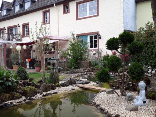 Appartements Ferienhaus Blue Berlinger Straße 11b Dachgeschoßwohnung, 2. Obergeschoß Berlingen