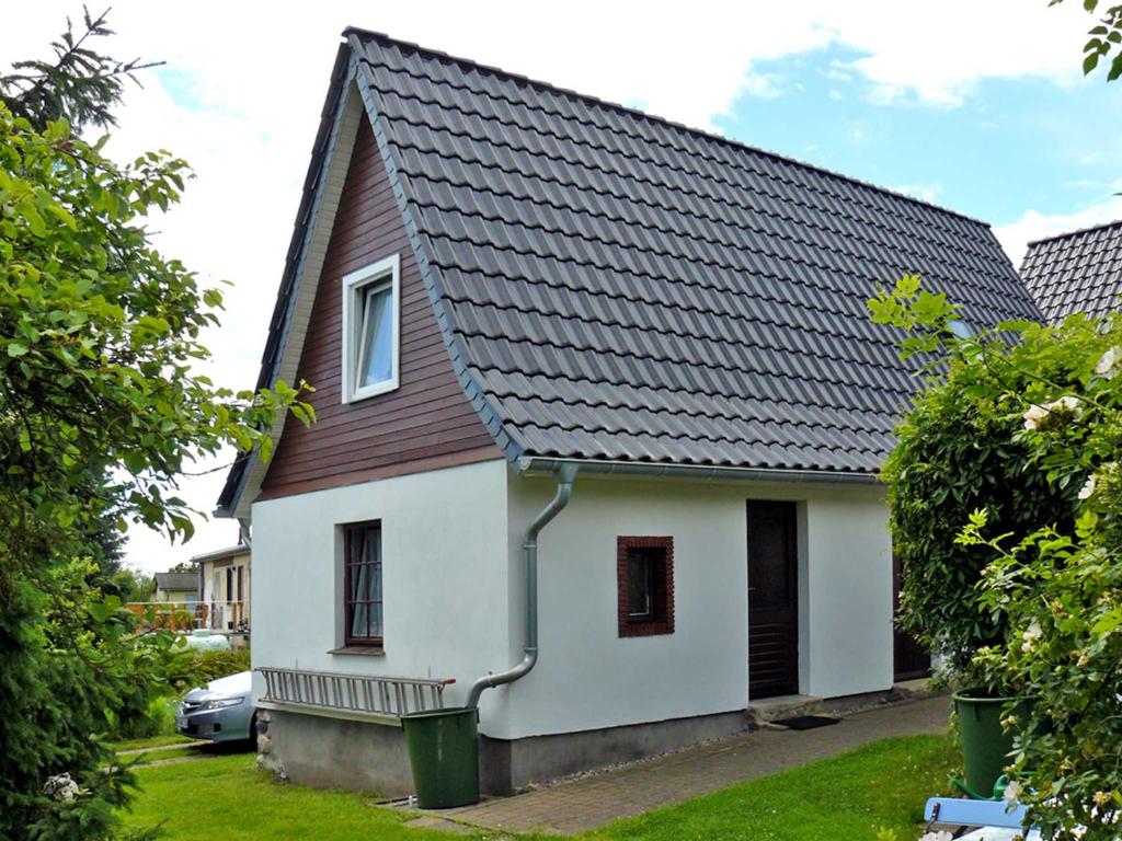 Appartement Ferienhaus Boddenkieker Kirschenreihe 12, 17440 Freest