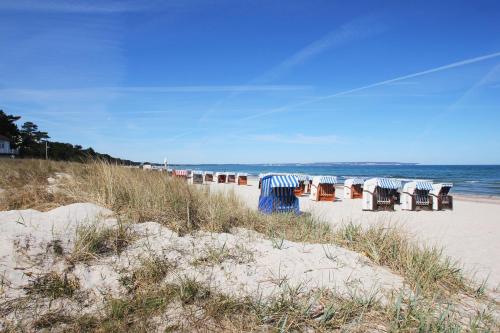 Ferienhaus Büdnerstube FeWo 2 Gartennutzung, ruhige Lage, Sauna und Schwimmbadnutzung im Nachbarort Sellin Middelhagen allemagne