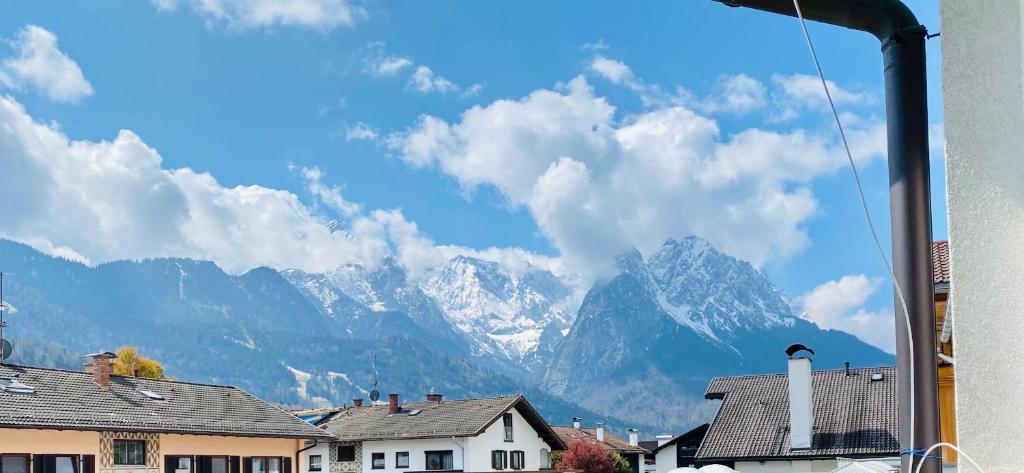 Appartements Ferienhaus Butterfly 2 73 Zugspitzstraße, 82467 Garmisch-Partenkirchen