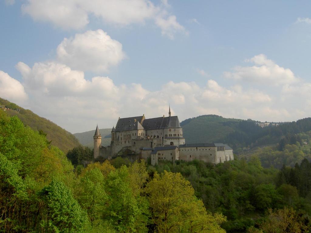 Maison de vacances Ferienhaus Chalet Cottage Ourtalblick 2km von Vianden-Lux Ourtalstraße 71, 54675 Roth