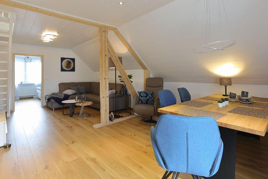 Appartement Ferienhaus-Daeschinger-Goldener-Mond Pfingstweg  6, 56869 Mastershausen