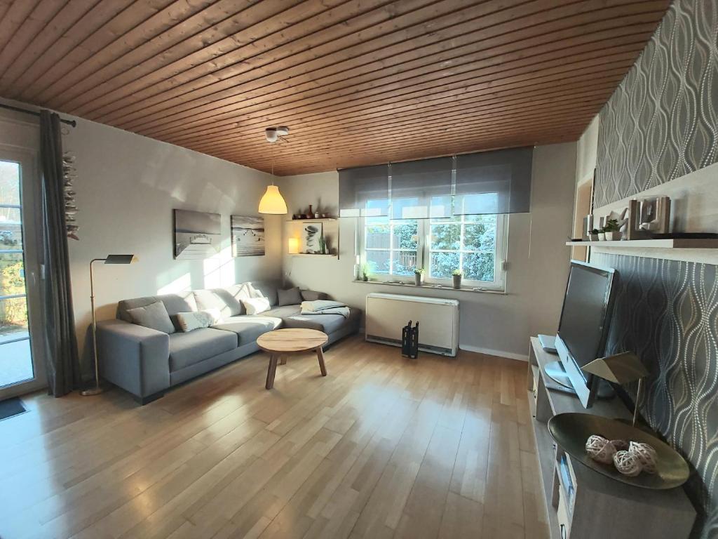 Maison de vacances Ferienhaus Drosselgasse 8 Drosselgasse 8, 26524 Berumbur