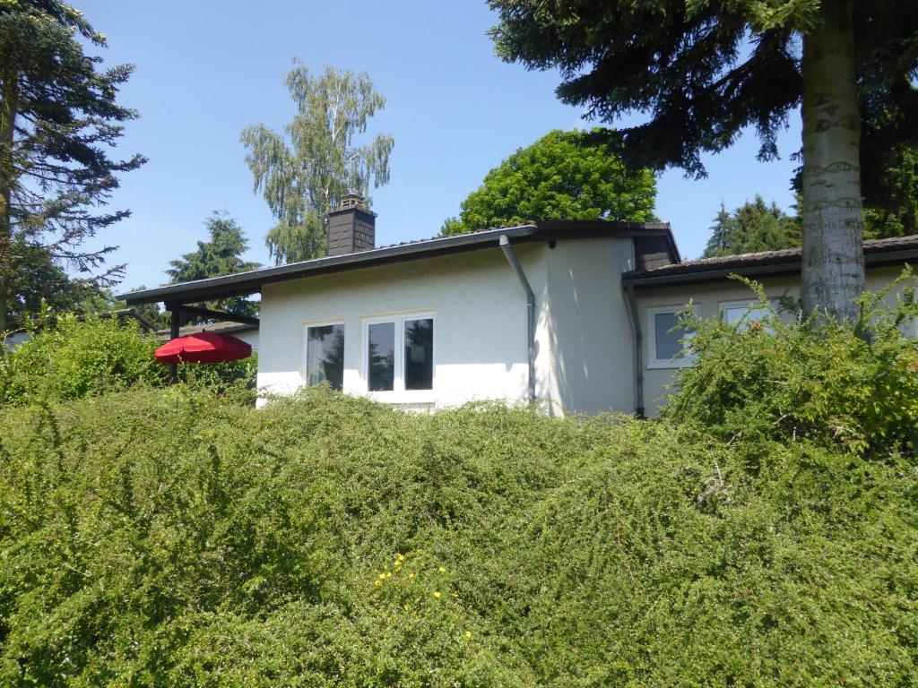 Maison de vacances Ferienhaus Eifelurlaub Ferienstraße 12, 54636 Biersdorf am See