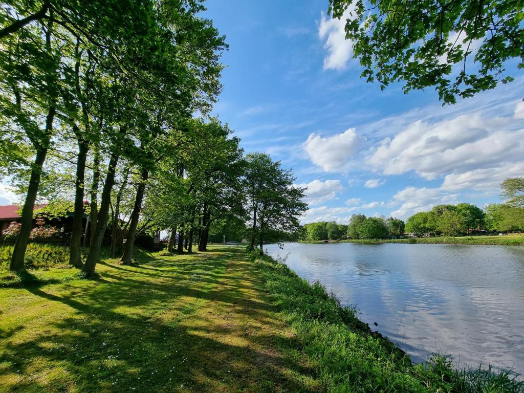 Maison de vacances Ferienhaus Emsblick Marinapark 165, 26907 Walchum