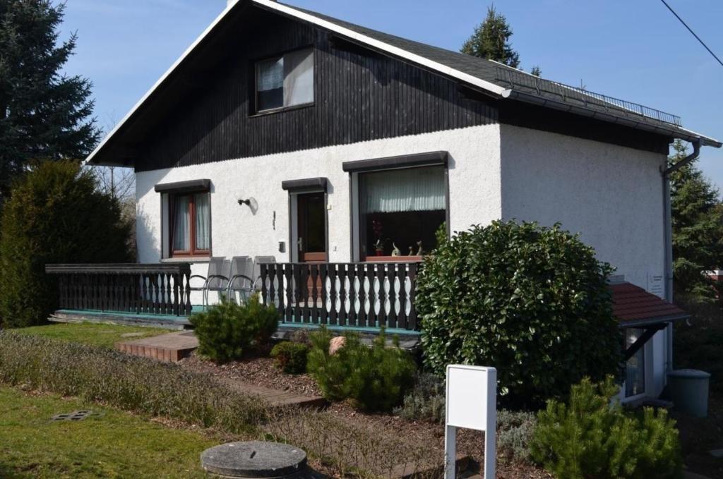 Maison de vacances Ferienhaus Emsetal in Fischbach Bergbühnenweg 1, 99891 Waltershausen