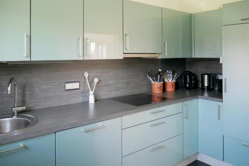 Maison de vacances Ferienhaus/Ferienwohnung BeeHappy Am Langenberg 5 Aichstetten