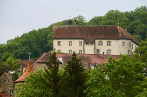 Séjour chez l'habitant Ferienhaus & Ferienzimmer Frickental Frickentalstraße 3 Niederstetten