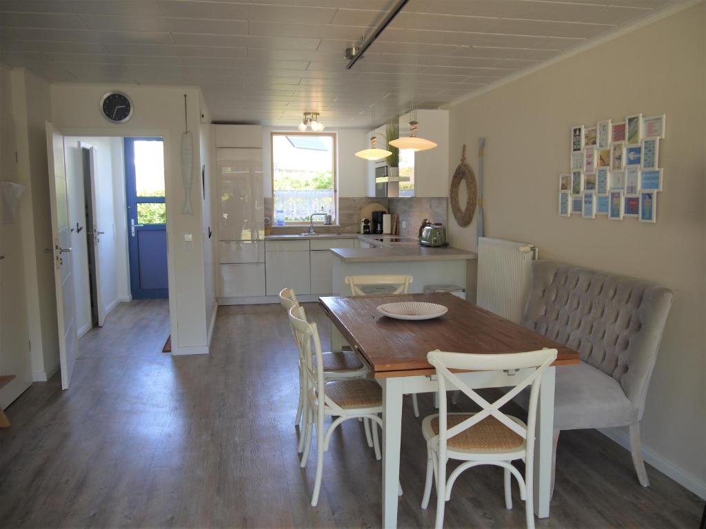 Maison de vacances Ferienhaus Haffmeer 19 Aalweg, 23683 Scharbeutz