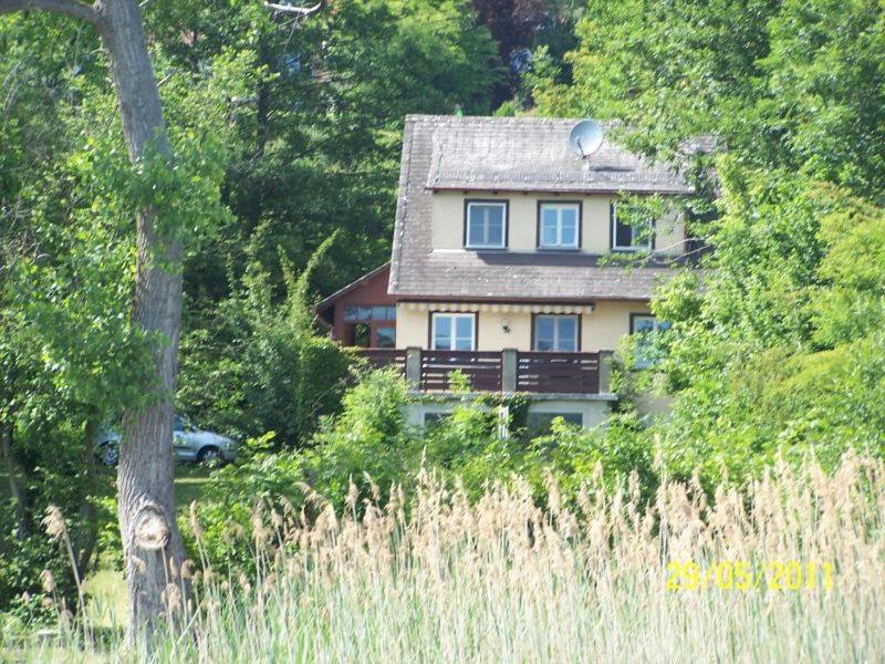 Maison de vacances Ferienhaus Haus am Ufer Im alten Bach 10, 78343 Gaienhofen