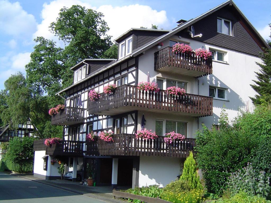 Maisons de vacances Ferienhaus Hedrich An Der Schirmecke 5, 59939 Assinghausen