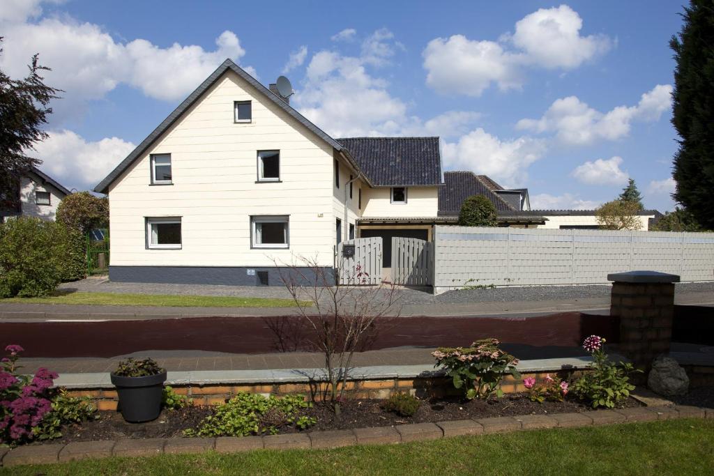 Maison de vacances Ferienhaus im Grünen Eifel Höfener Strasse 16, 53937 Schleiden