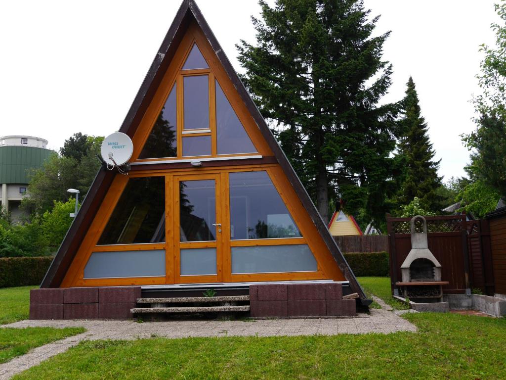 Maison de vacances Ferienhaus im Nordschwarzwald - Nurdachhaus in Waldrandlage Haus Florine 2 Eibenpfad, 75242 Schellbronn