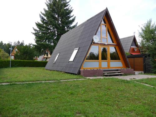 Maison de vacances Ferienhaus im Nordschwarzwald - Nurdachhaus in Waldrandlage Haus Florine 2 Eibenpfad Schellbronn
